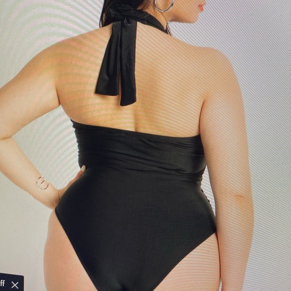 Twist Halter Swimsuit - Picture 3 of 4